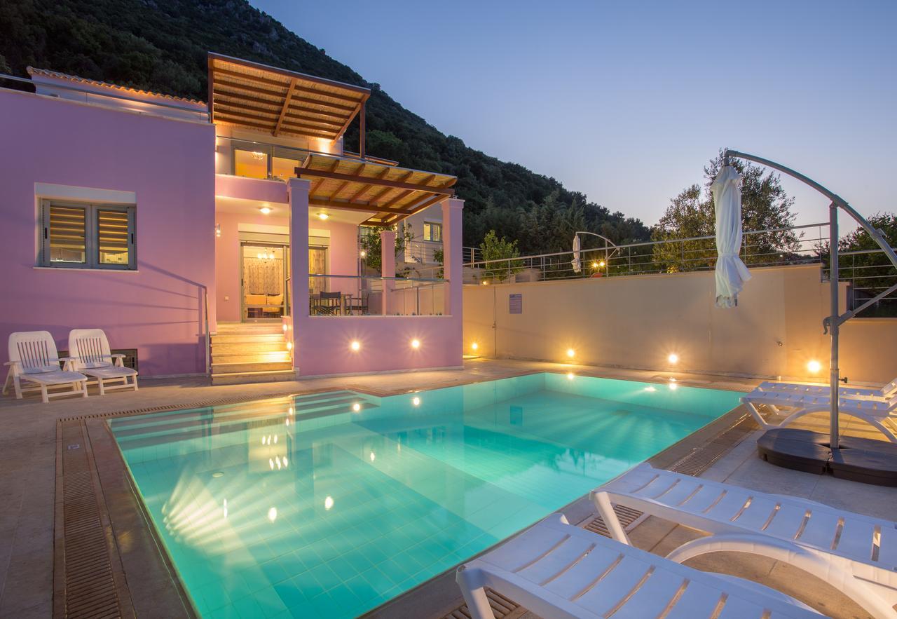Villa Soumela Nikiana Exterior photo